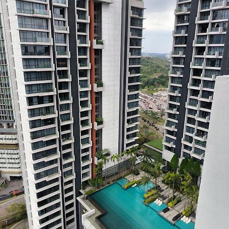 Kumkum Homestay 3 Bedroom Suite Nusajaya  Dış mekan fotoğraf