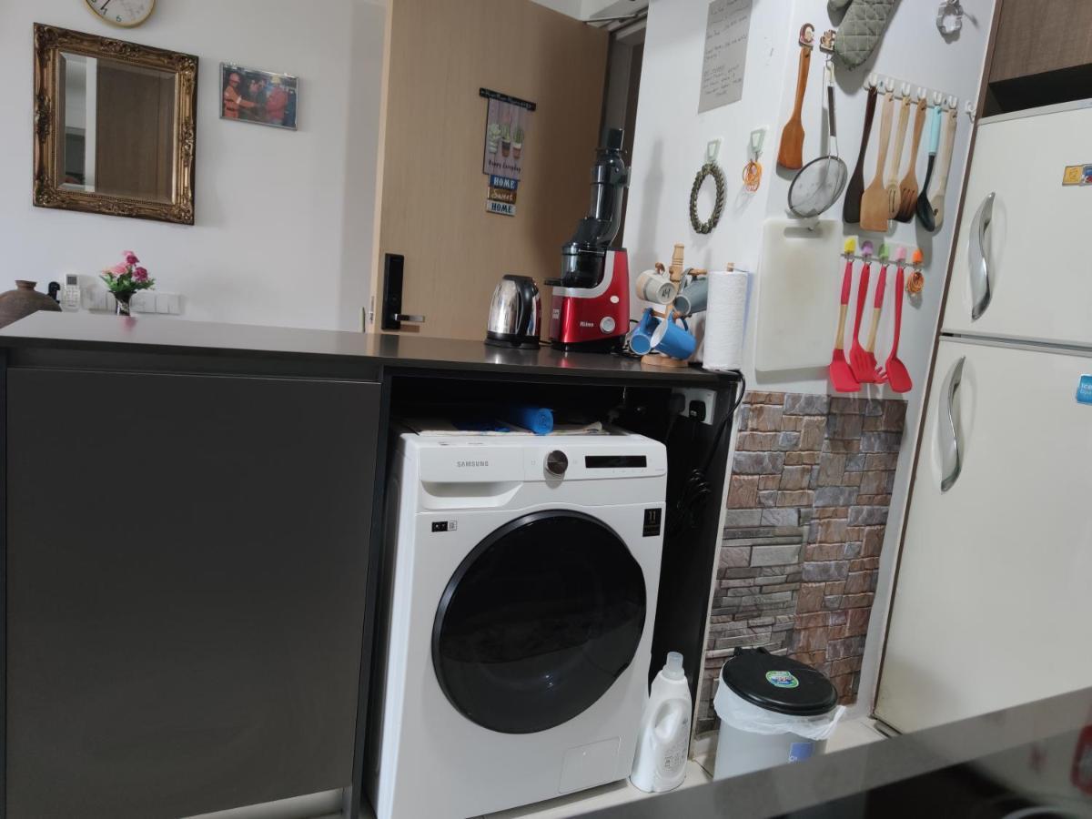 Kumkum Homestay 3 Bedroom Suite Nusajaya  Dış mekan fotoğraf