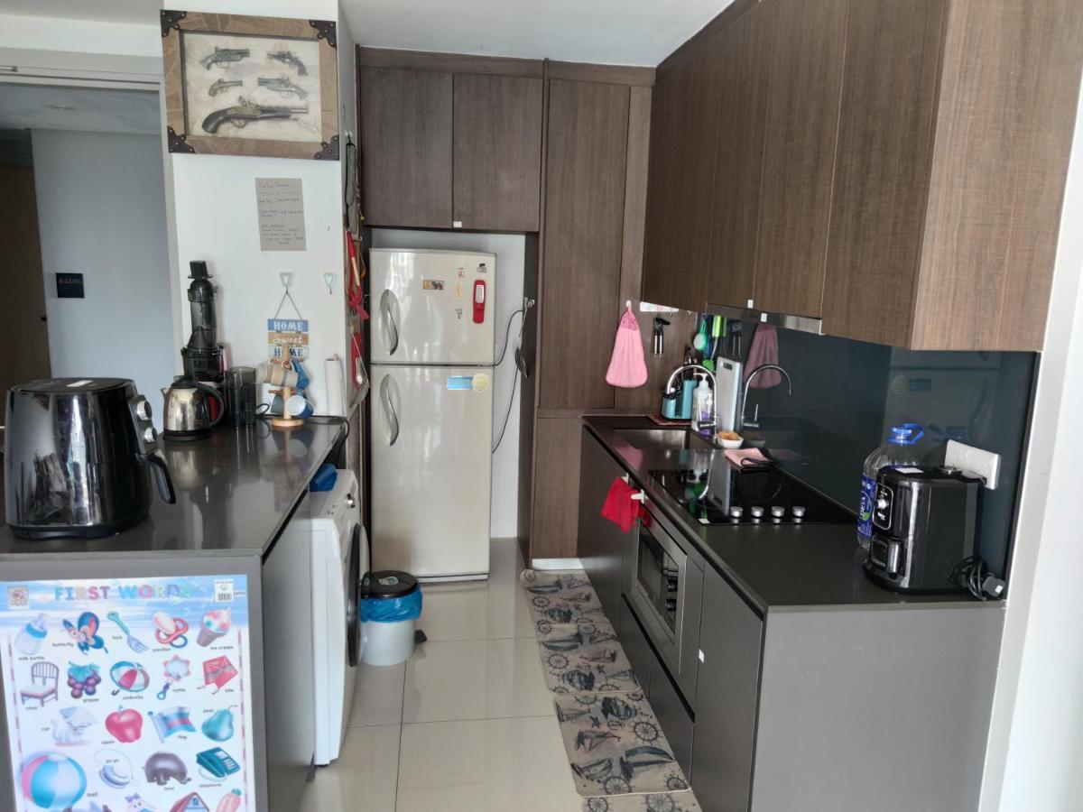 Kumkum Homestay 3 Bedroom Suite Nusajaya  Dış mekan fotoğraf